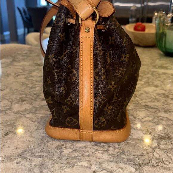 ✨ Louis Vuitton Noé BB Monogram Bucket Bag – Excellent Condition - Picture 6 of 10